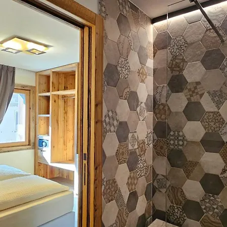 Alpenrose Hotel 3*