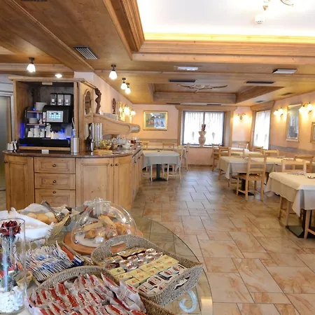 Alpenrose Hotel